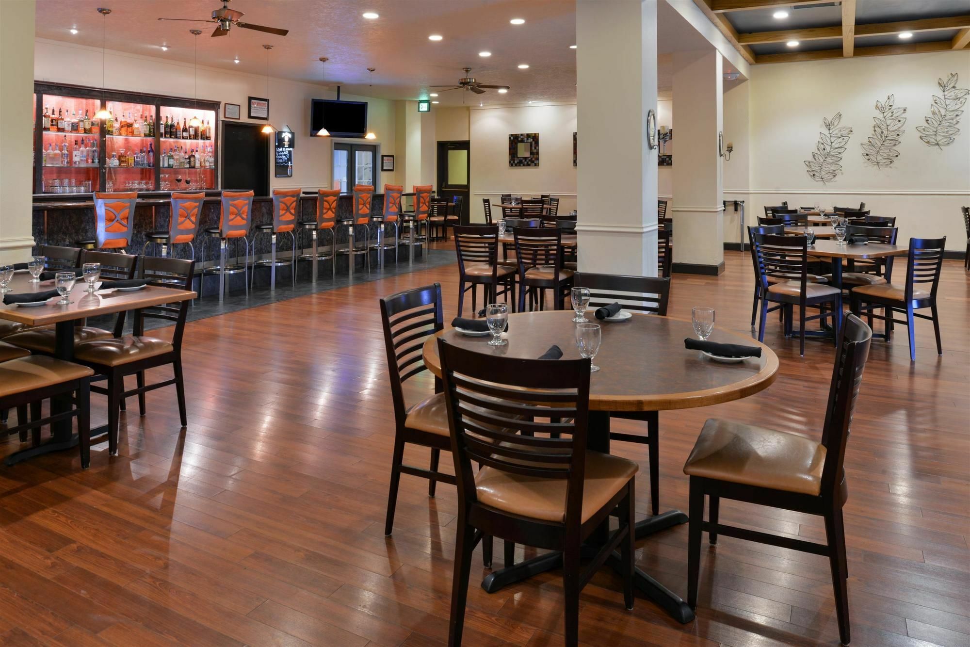 Holiday Inn - Salem By Ihg Exterior foto