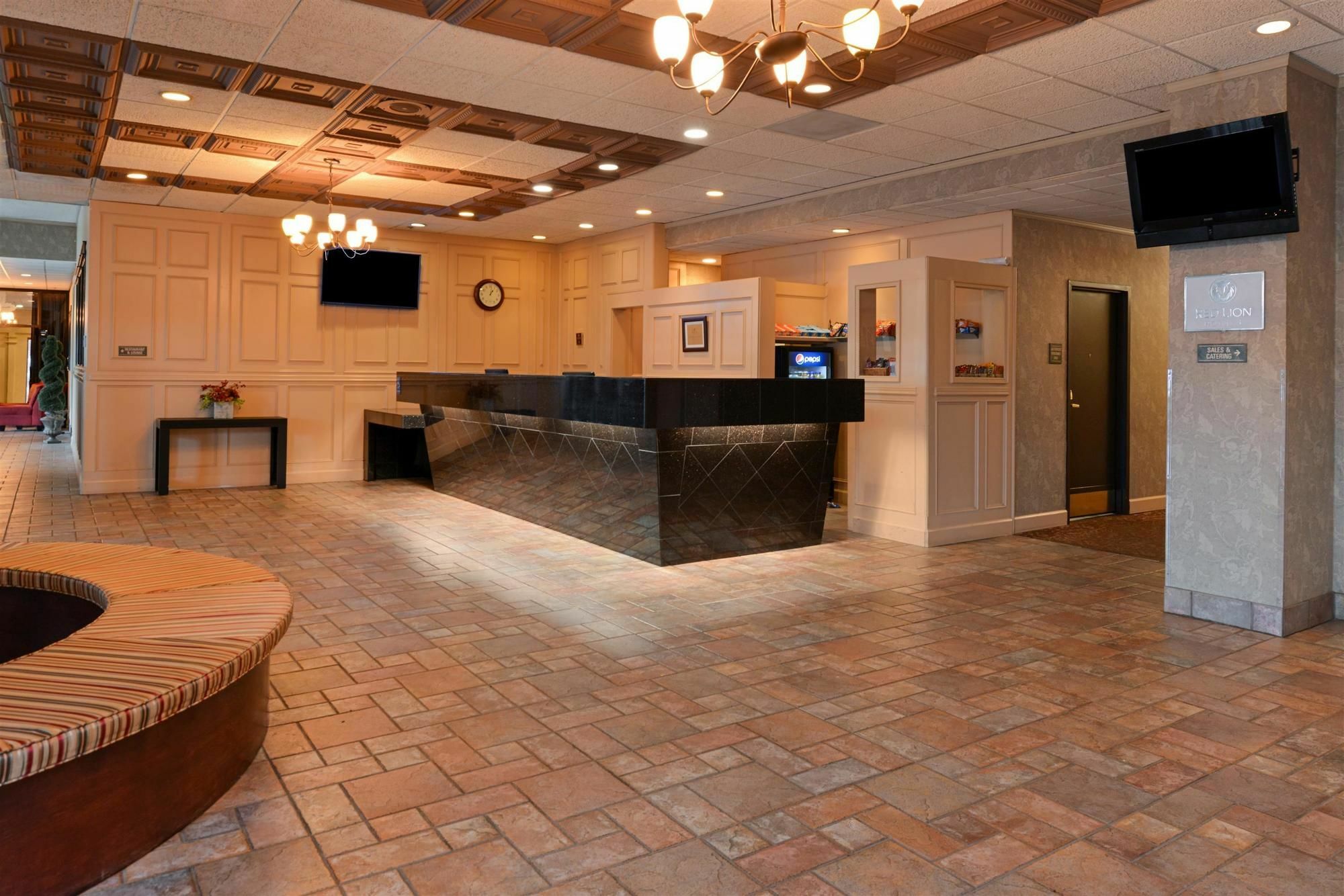 Holiday Inn - Salem By Ihg Exterior foto